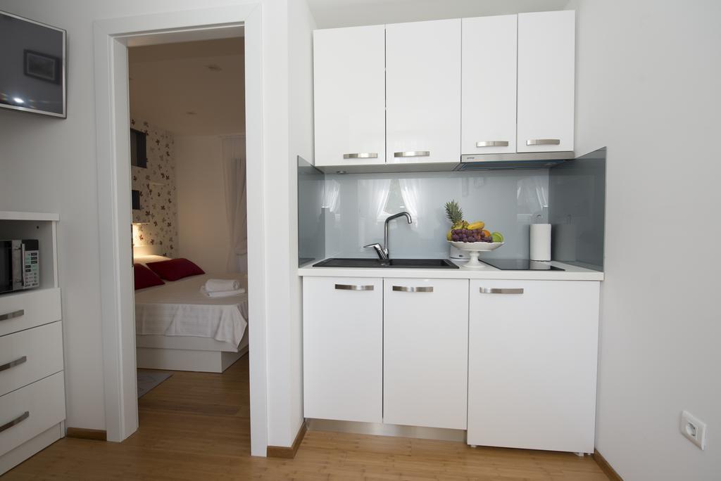 Apartments Annya Σπλιτ Δωμάτιο φωτογραφία