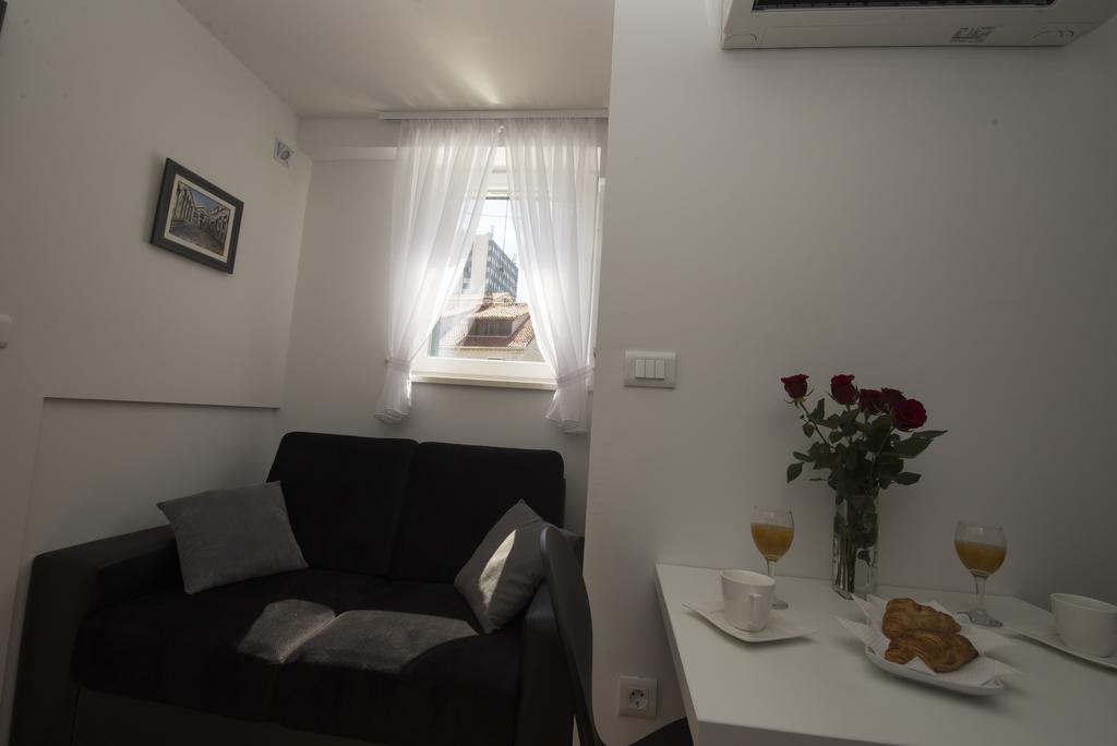 Apartments Annya Σπλιτ Δωμάτιο φωτογραφία