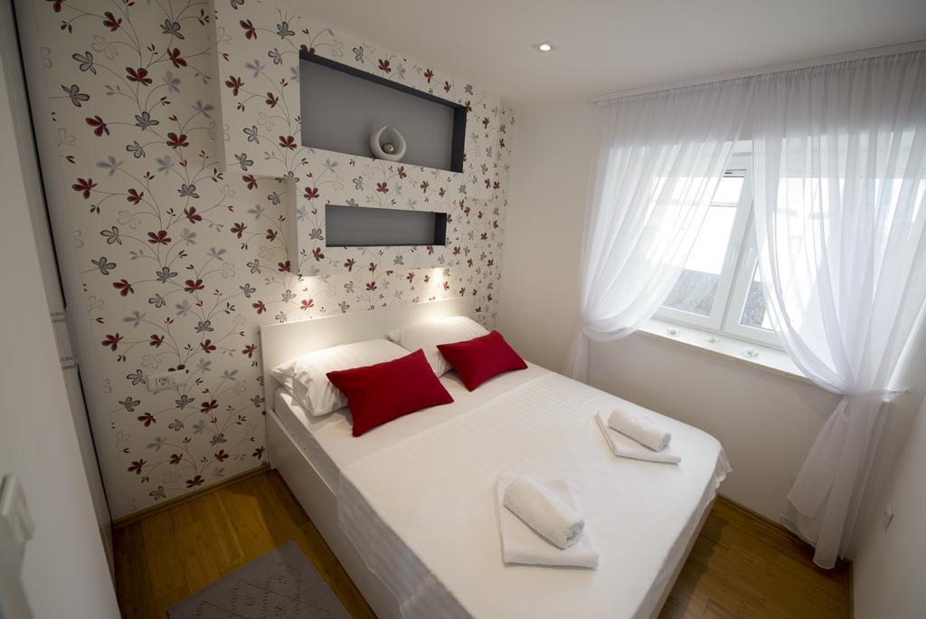 Apartments Annya Σπλιτ Δωμάτιο φωτογραφία
