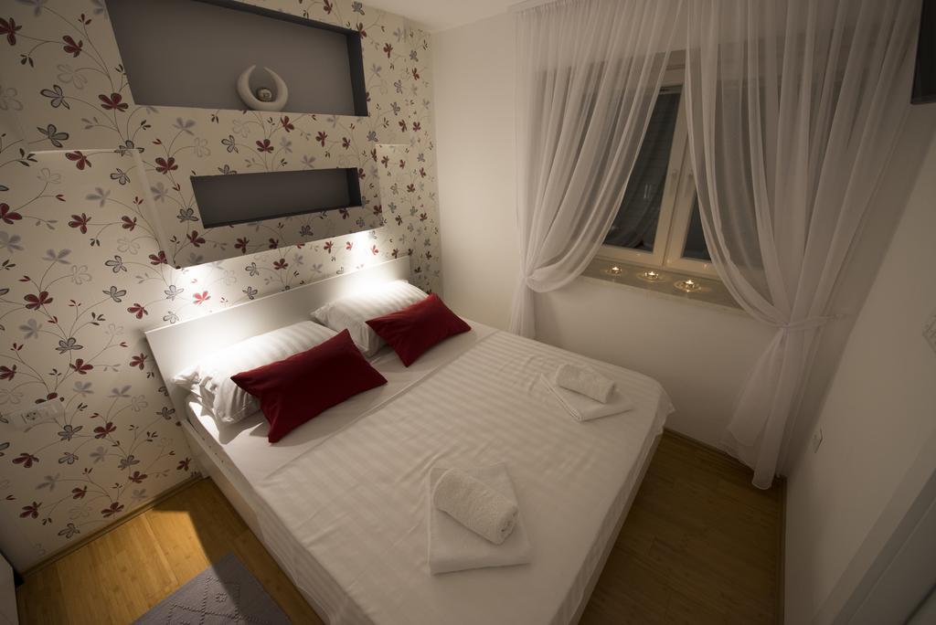 Apartments Annya Σπλιτ Δωμάτιο φωτογραφία